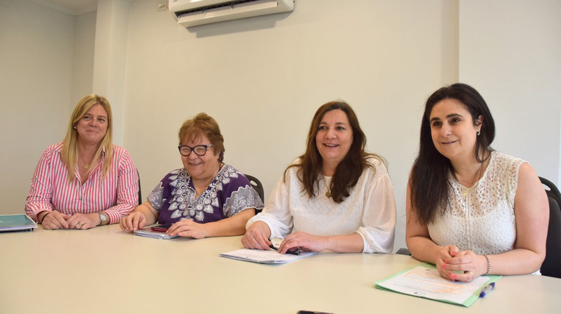 Festejos por el "Mes del Adulto Mayor"