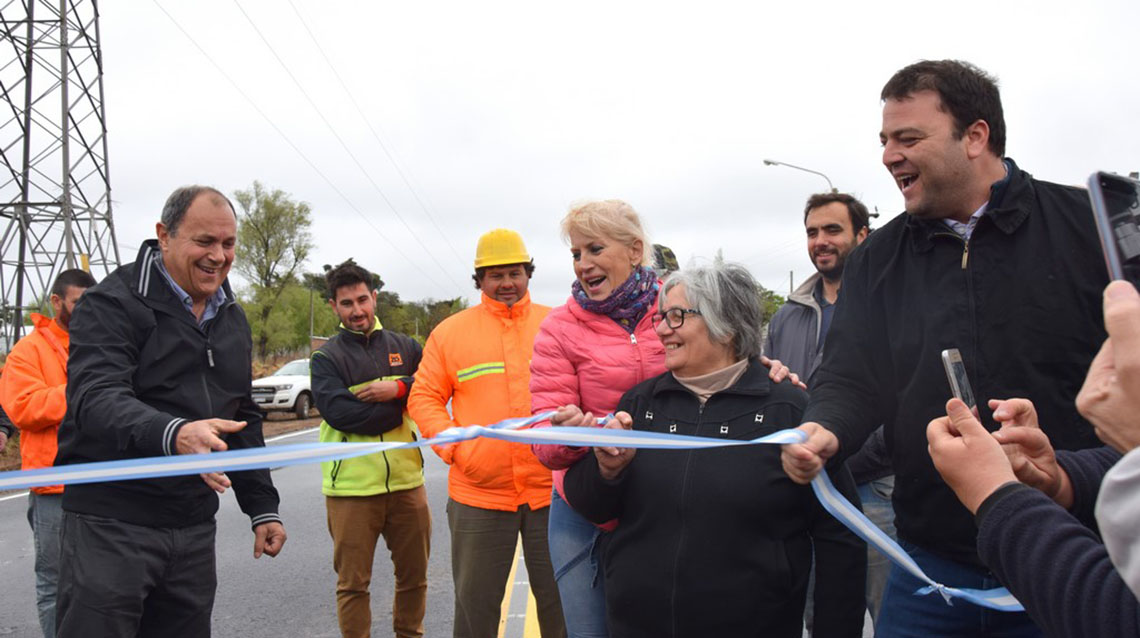 ​Barroso inauguró pavimentación de Avenida Urquiza