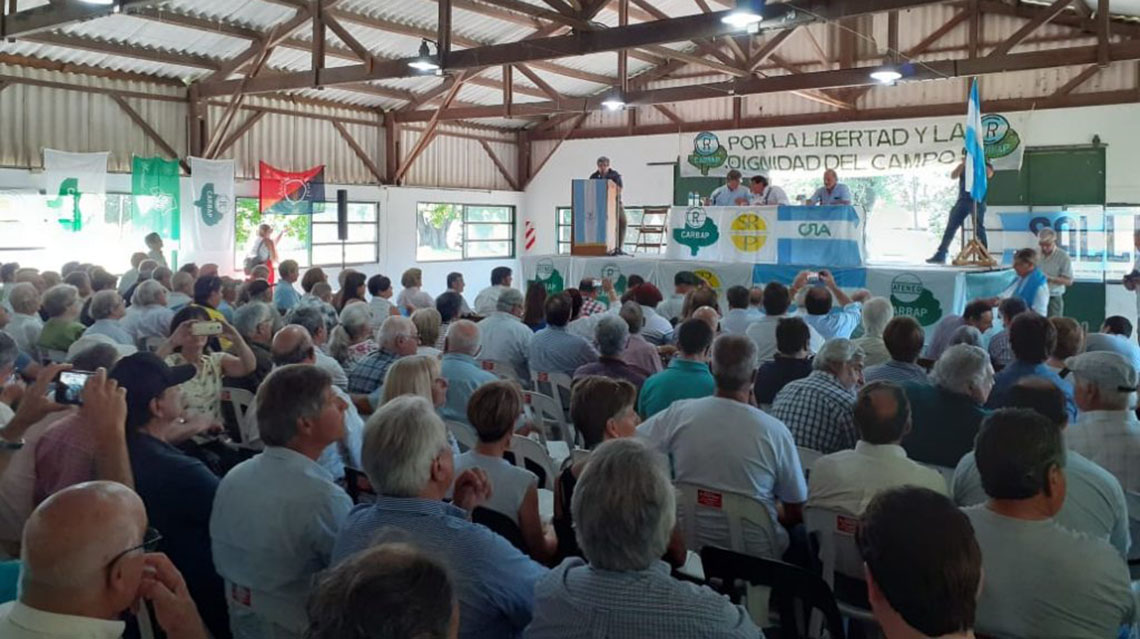 Asamblea de productores rurales en Pergamino