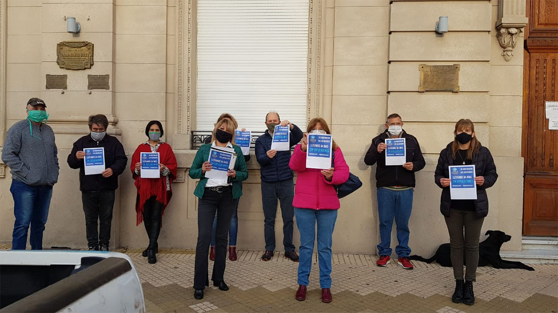 ​Agencieros nuevejulienses piden por su apertura