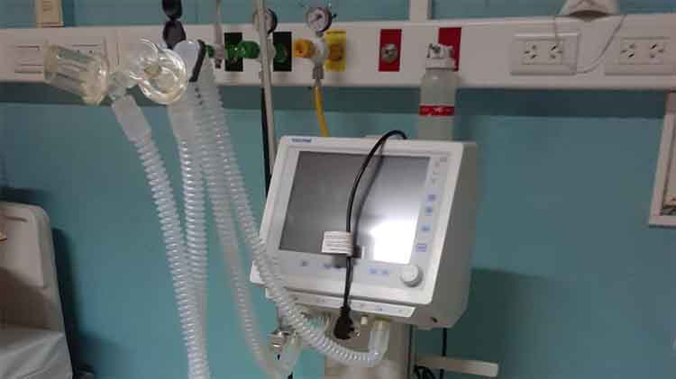 M&aacute;s insumos para el hospital