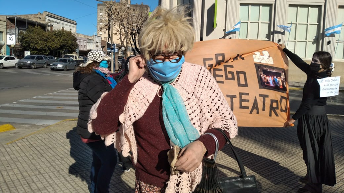 Artistas nuevejulienses movilizados