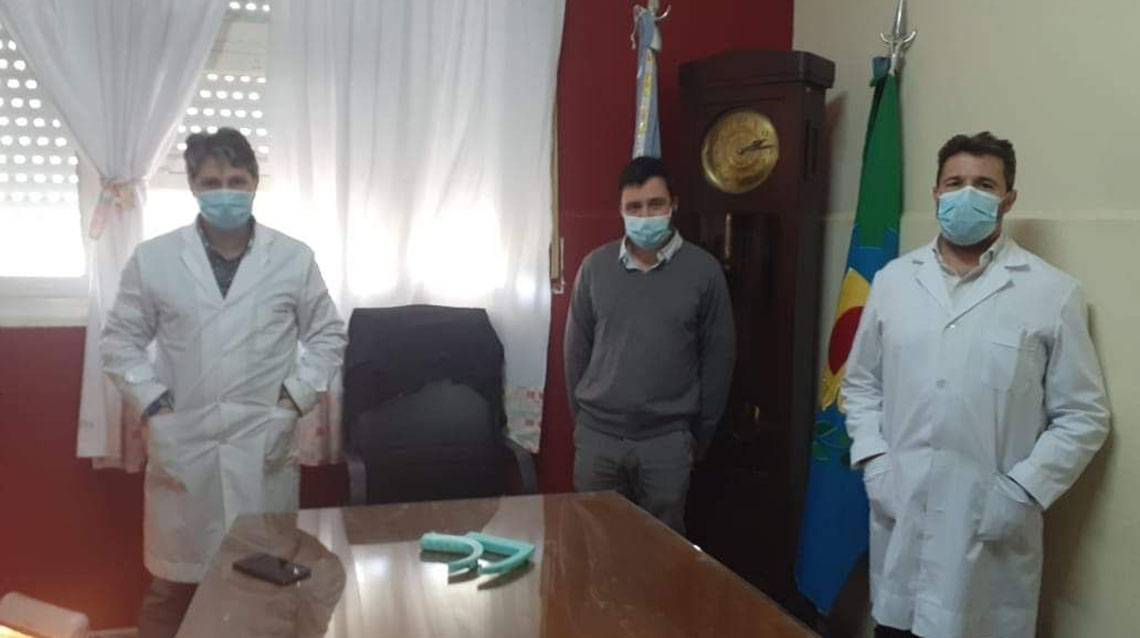 Suman dos m&eacute;dicos al UTI