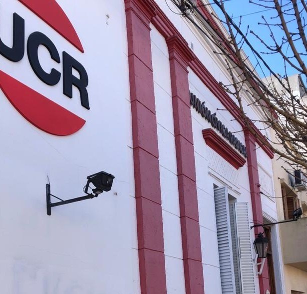 Con el apoyo regional la Juventud Radical marca la cancha en la interna