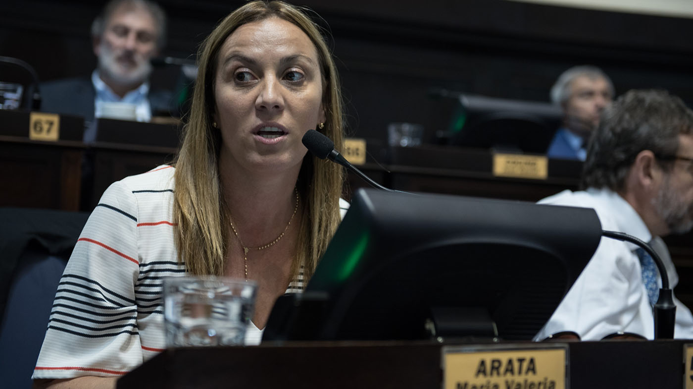 Valeria Arata: "el intendente est&aacute; confundido"