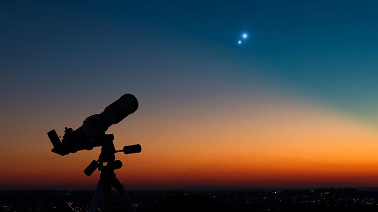 Mira la Estrella de  Bel&eacute;n